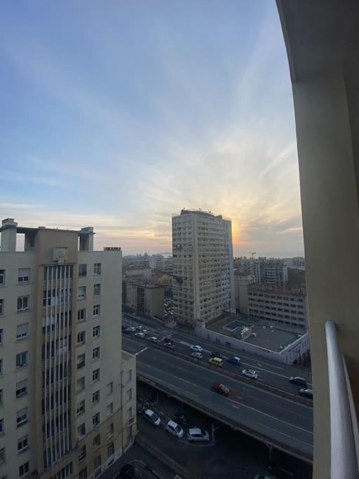 Appartement T4 A Deux Pas De La Gare St Charles Marseille Bagian luar foto
