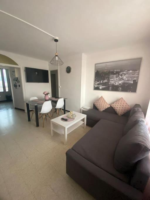 Appartement T4 A Deux Pas De La Gare St Charles Marseille Bagian luar foto