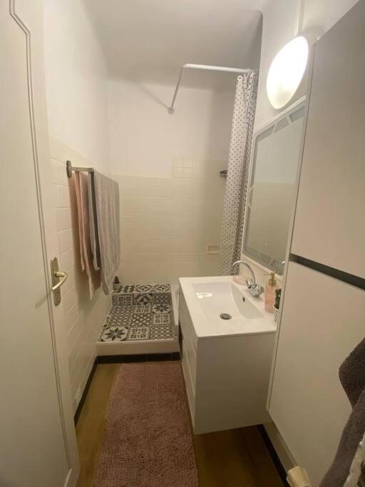 Appartement T4 A Deux Pas De La Gare St Charles Marseille Bagian luar foto