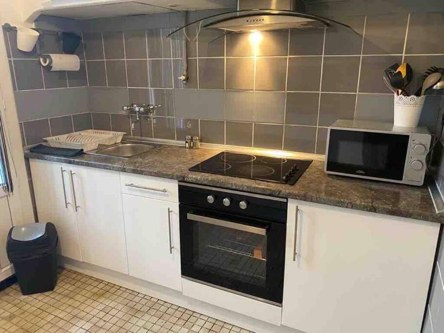 Appartement T4 A Deux Pas De La Gare St Charles Marseille Bagian luar foto