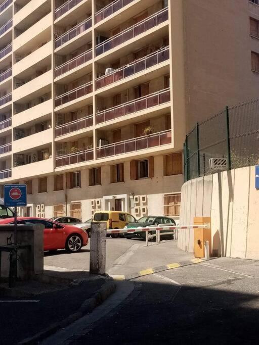 Appartement T4 A Deux Pas De La Gare St Charles Marseille Bagian luar foto