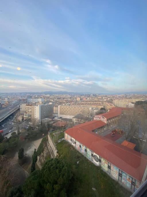 Appartement T4 A Deux Pas De La Gare St Charles Marseille Bagian luar foto