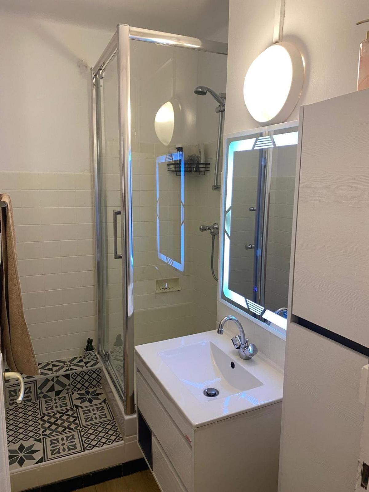 Appartement T4 A Deux Pas De La Gare St Charles Marseille Bagian luar foto